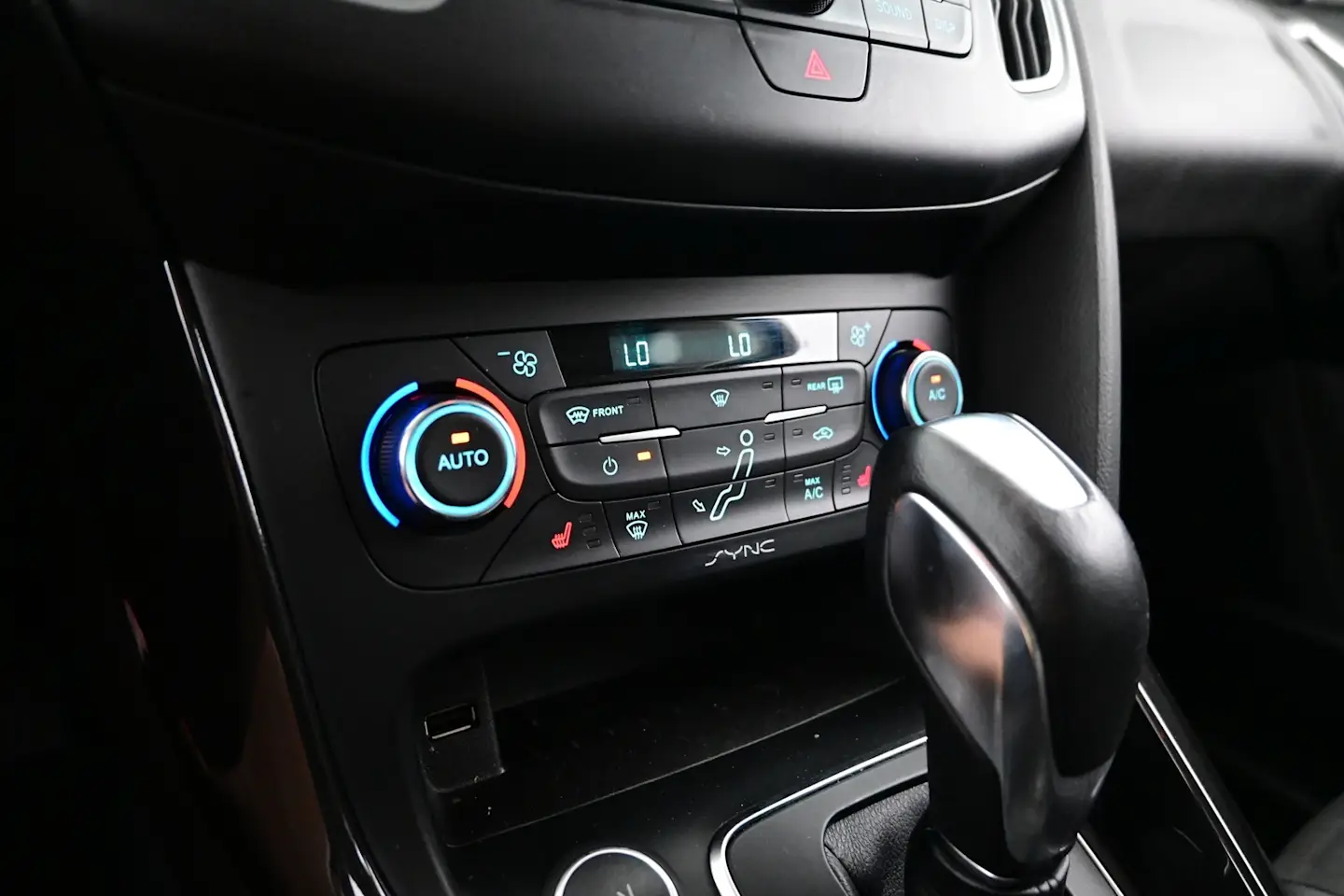 Car Image - 2ZD2vJ6o8XpgMciGWJkcWL
