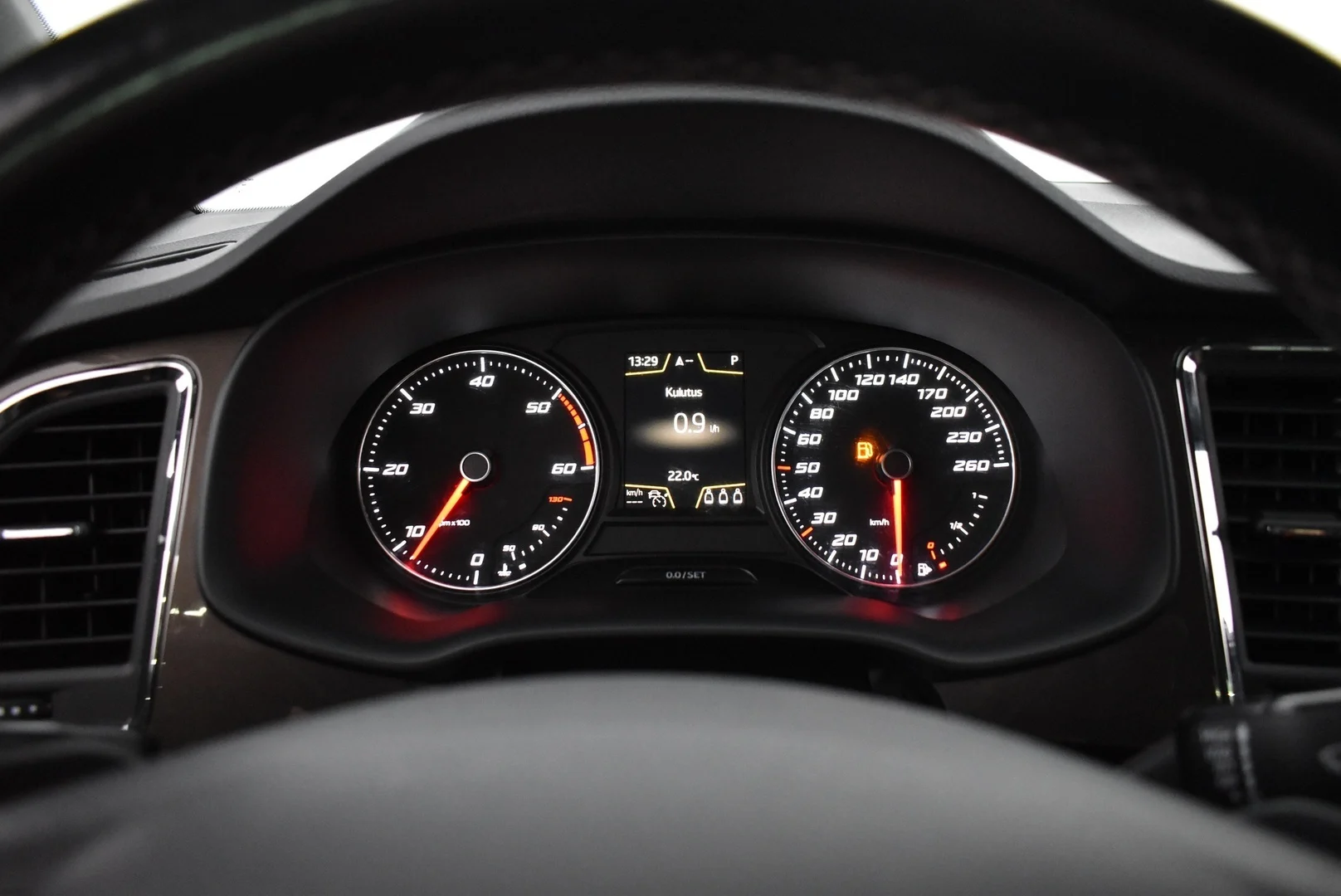 Car Image - 3B9nX9EcaVxU2ZPgLYl0Nb