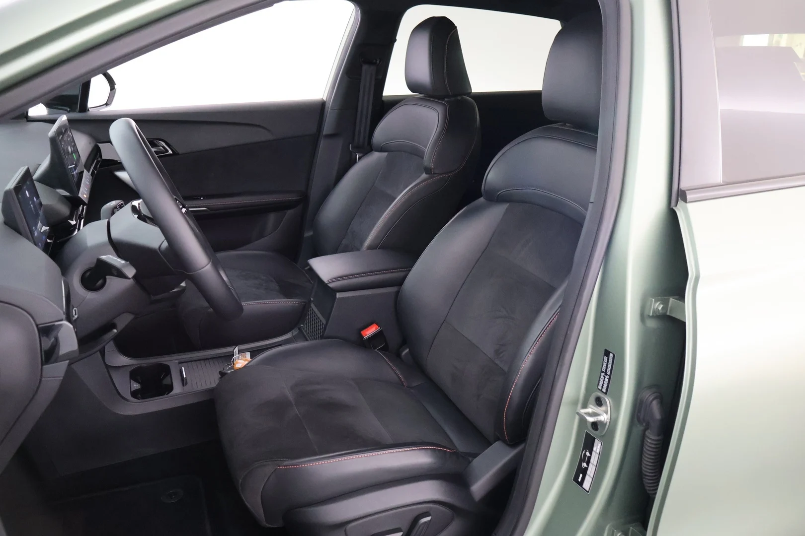 Car Image - r35fwUtKaSdo9e8a7ZDOp