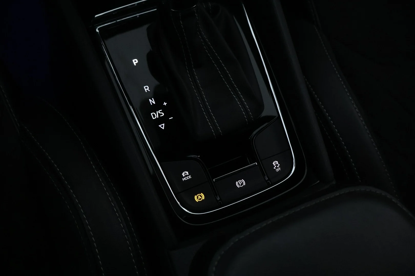 Car Image - 5Q7TPXnHgjJXTB5Whzotox
