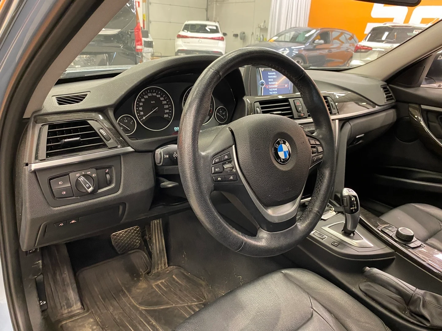 Car Image - 4i08ofarMQu14FXty3CdJI