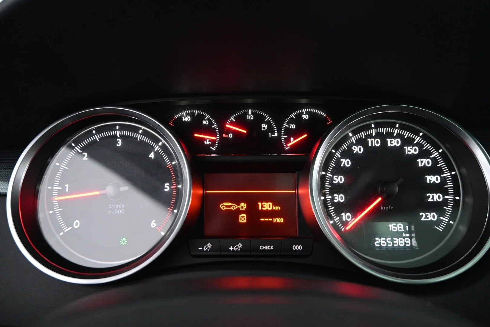 Car Image - 1ShlTeww3I33yliTcIYpXF