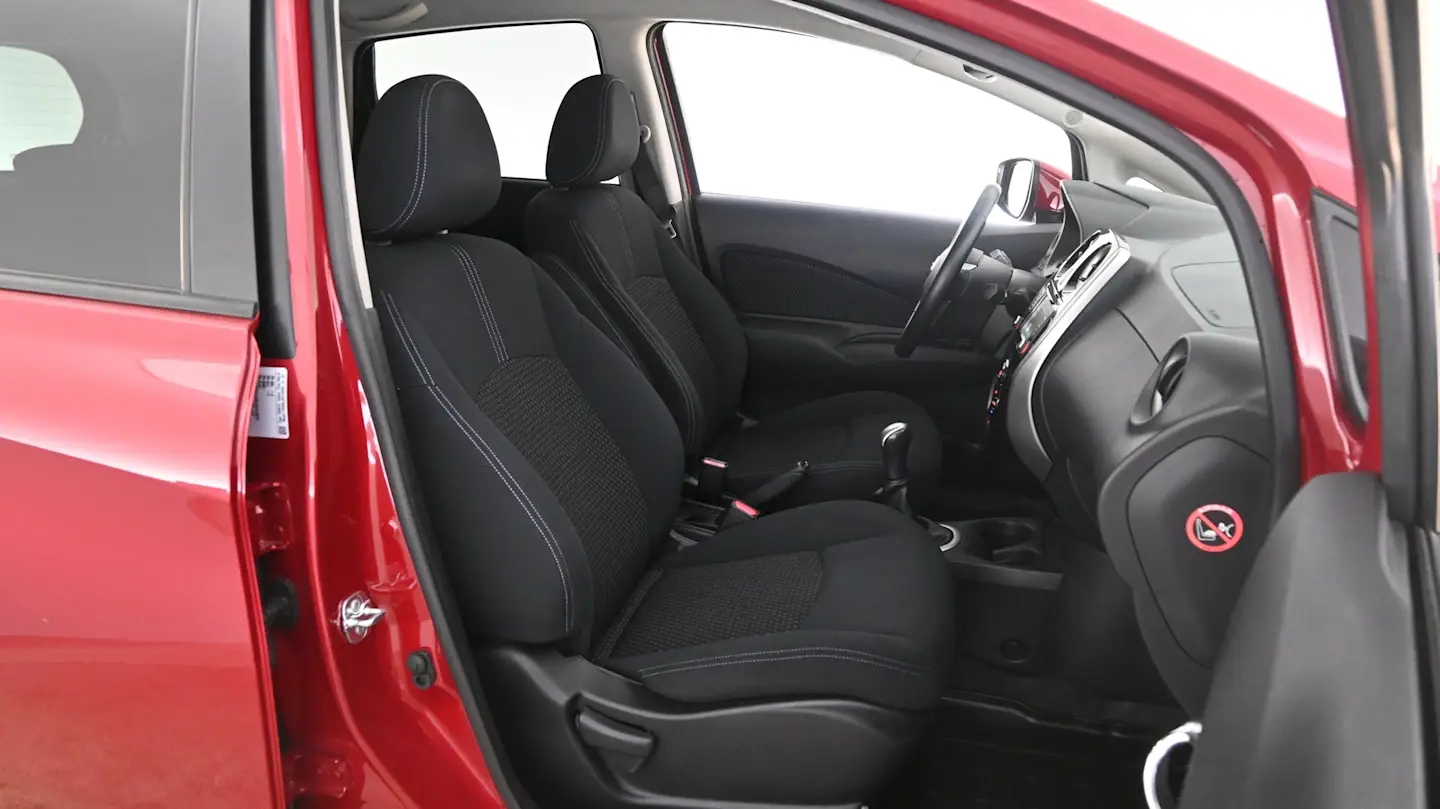 Car Image - 4TKXac7qiWbLKmKEv4xTO9