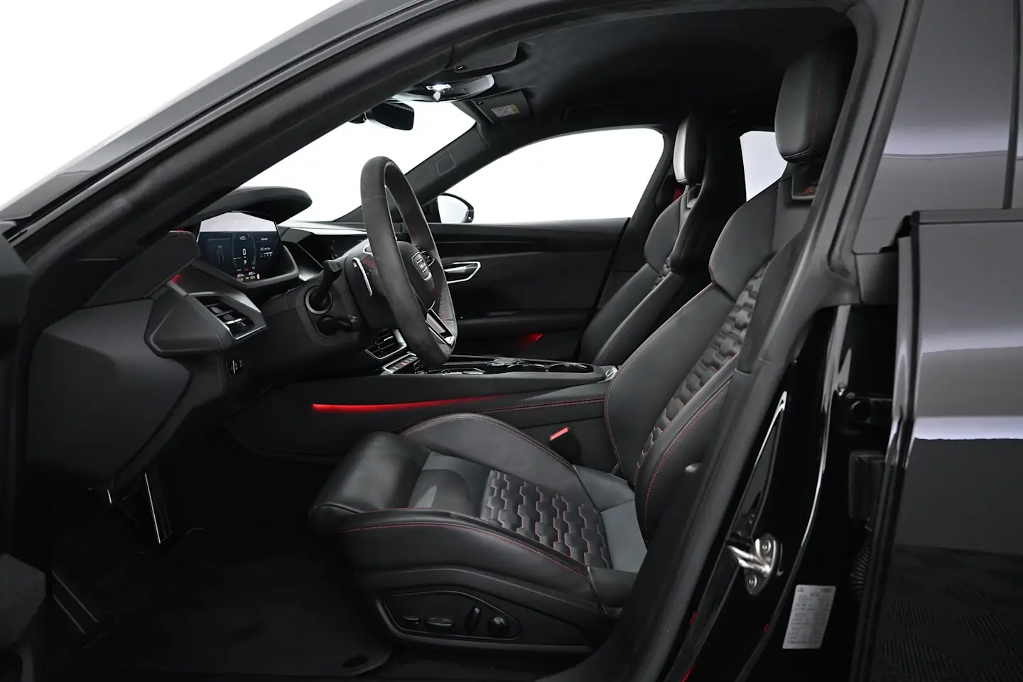 Car Image - vMeJ1yA2cWj3LTRYmD4cF