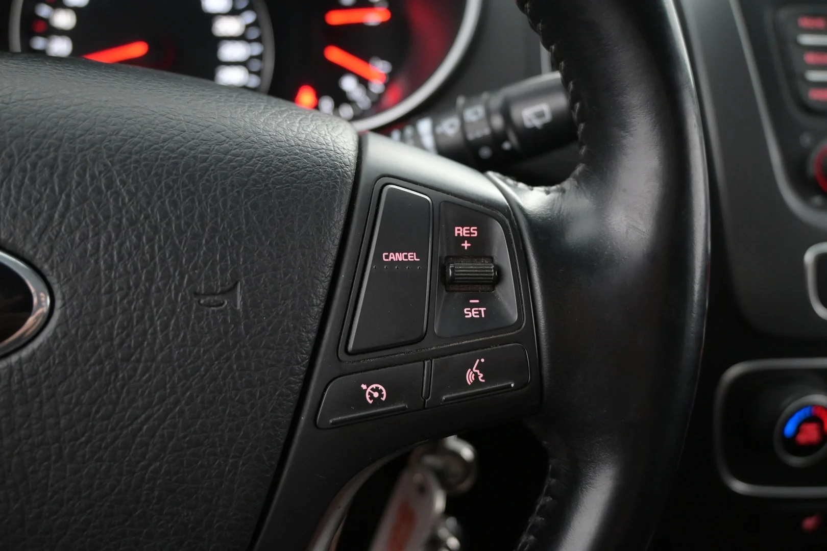 Car Image - 3h01H6DgfGenQhoqGpffEz