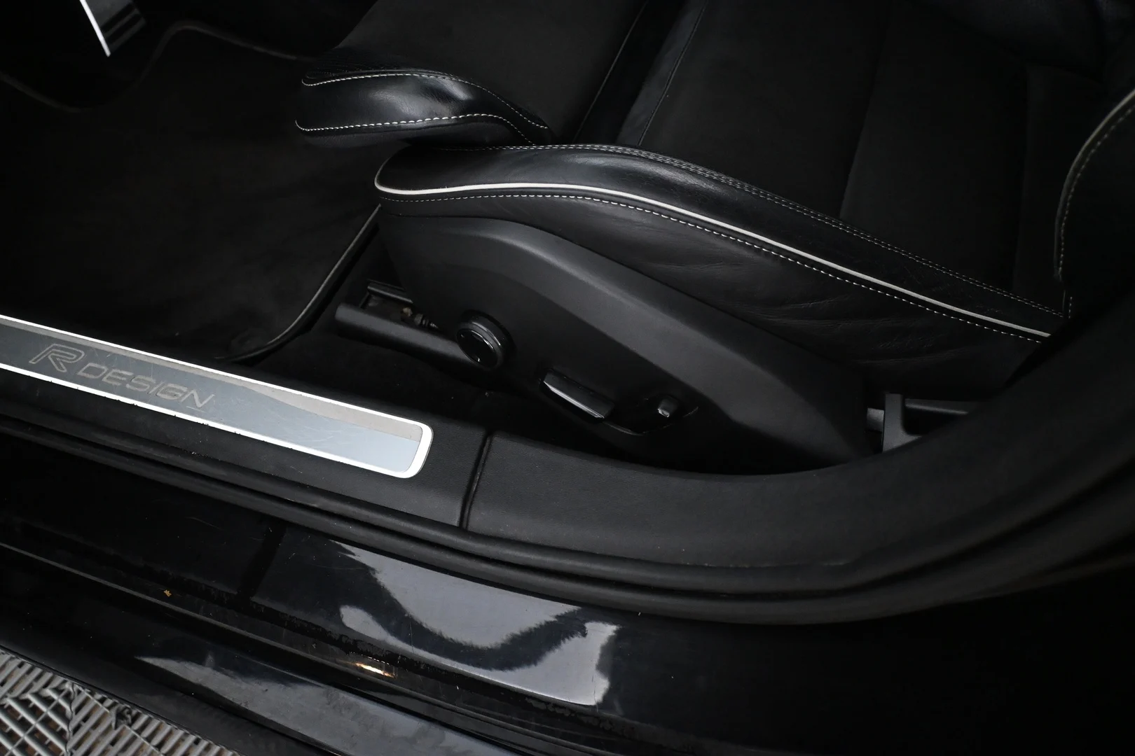 Car Image - 2U6a0RfKYqwhbjYHAMFI5S