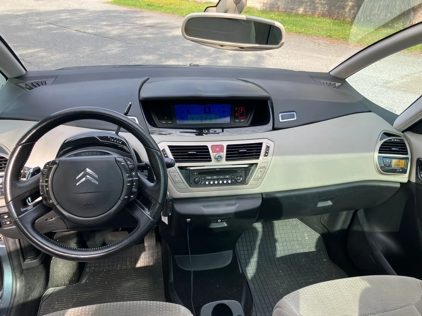 Car Image - lSNQSLqTq2X6zVCvmCD8M