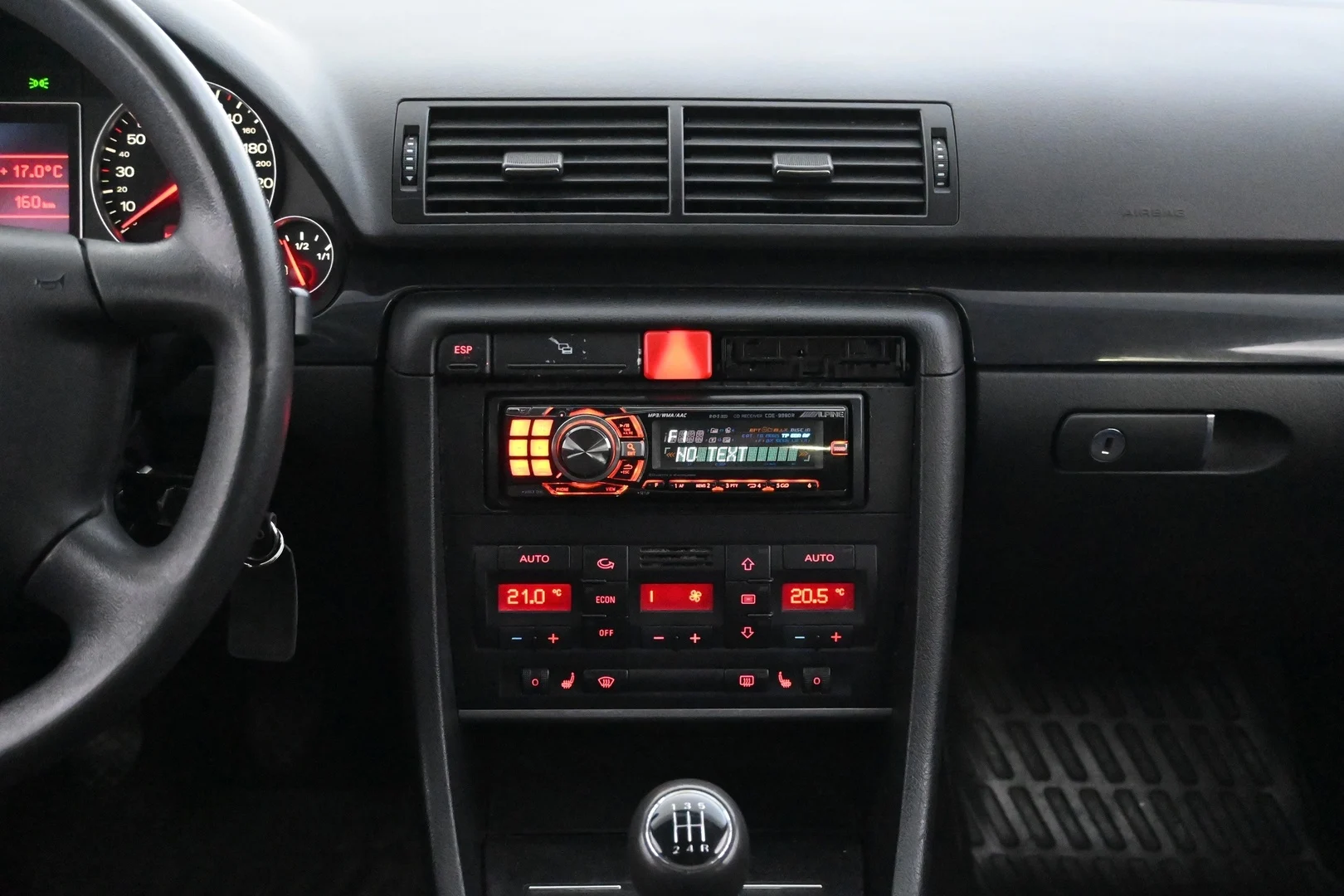 Car Image - 52aNbW9PbYXPJxqfBEuI7j