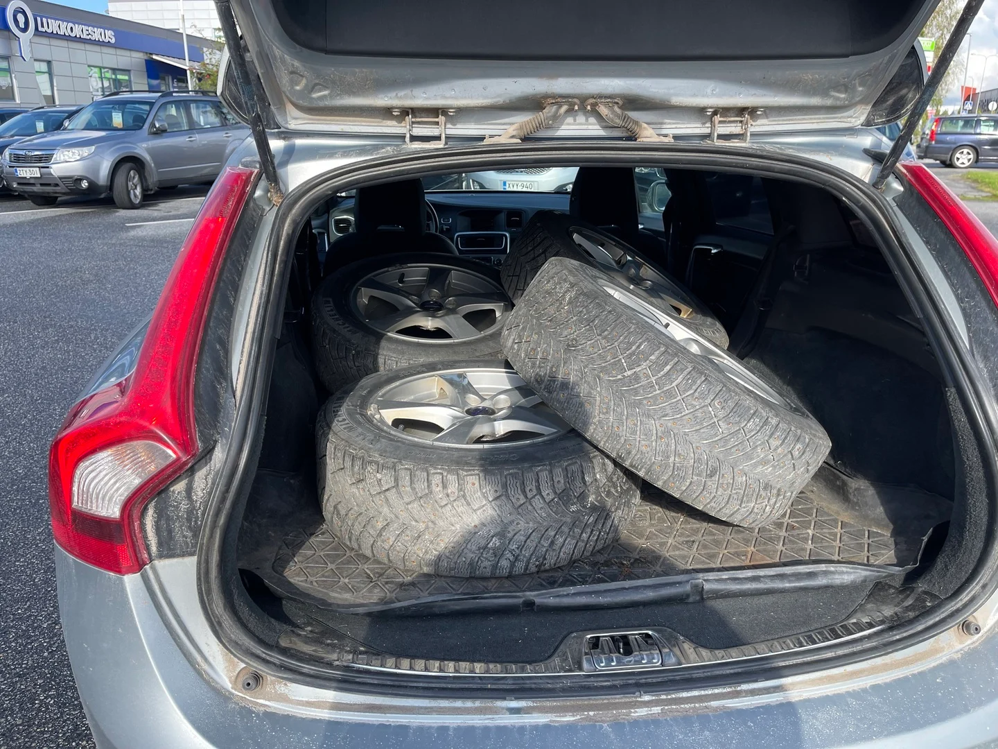 Car Image - 6gOrfLRZfSCtNzMa1Y0zSq