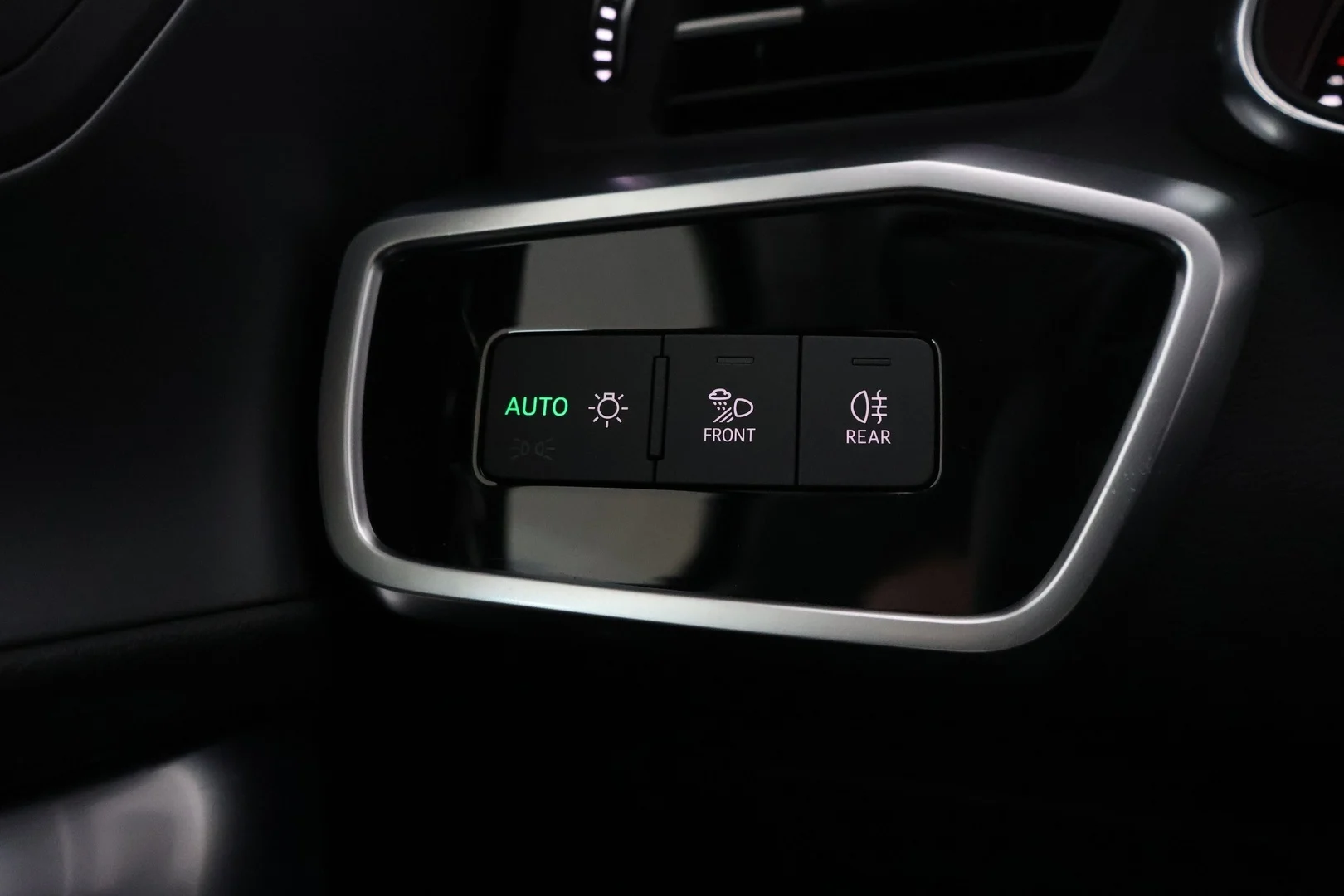Car Image - 4uBn41JUZuhwcipXenCCeL