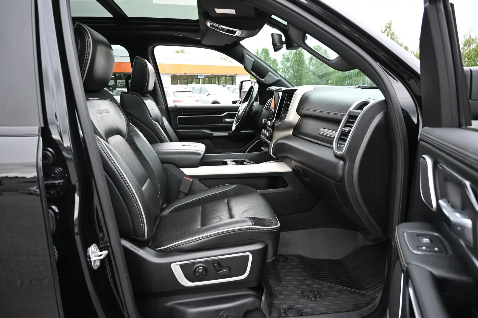 Car Image - 26WSk6kyeyvDoexXqyZiEj