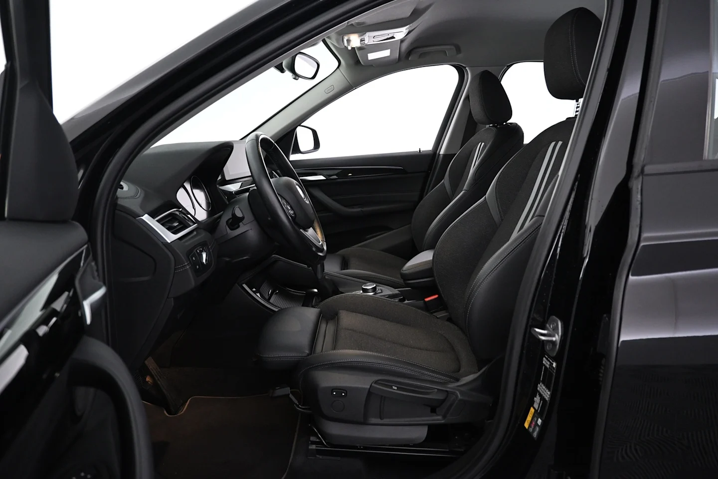 Car Image - 1lYRKj0qZHEyfx8tfGEqtd