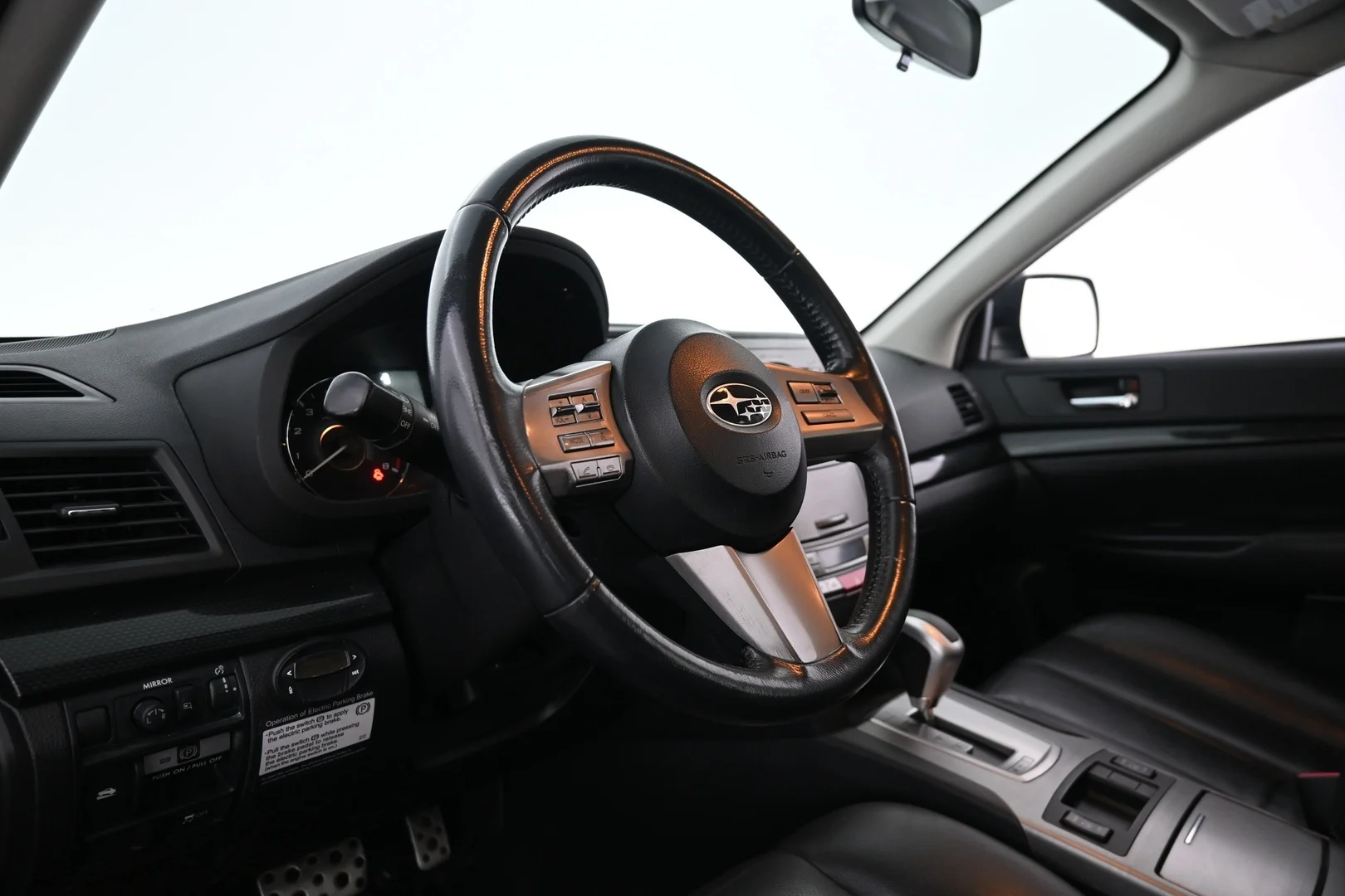 Car Image - 01bdMKwIBI1bysEnRmq2K8