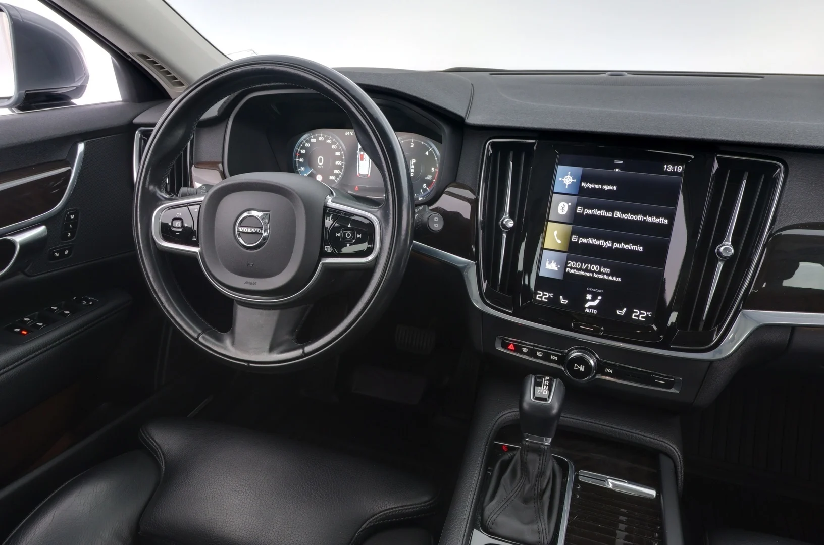 Car Image - 2i06vuxnwWM18zt0dfOza7
