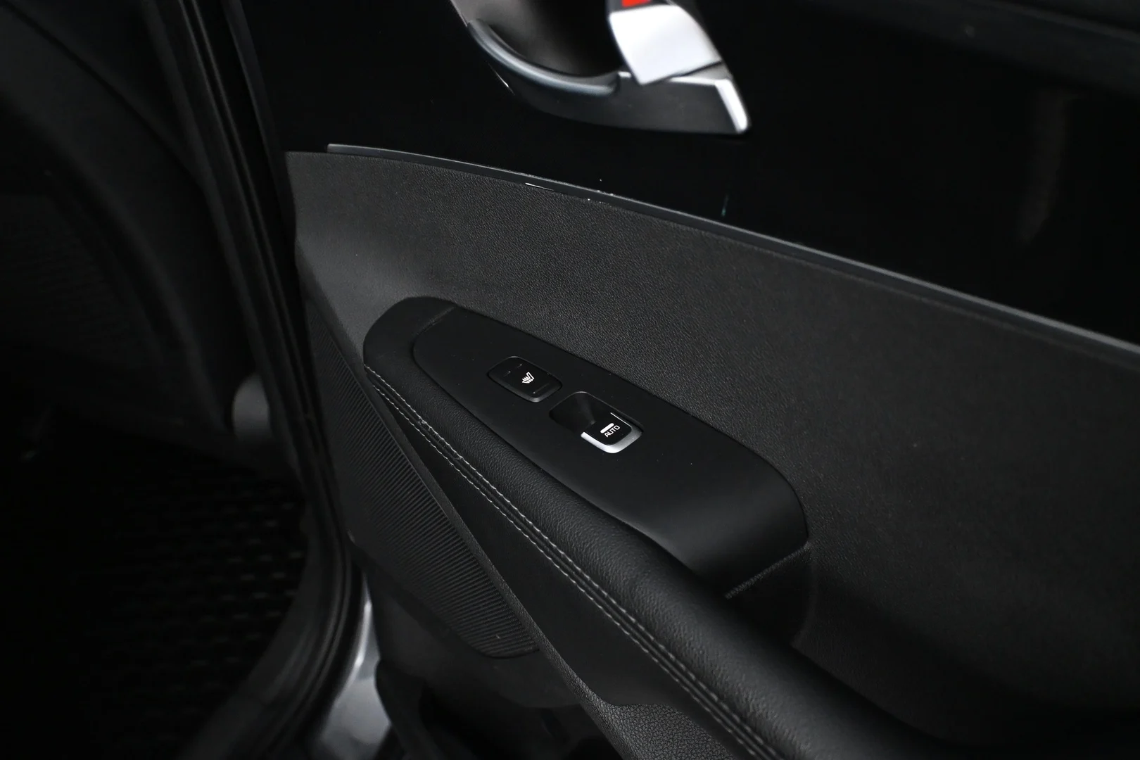 Car Image - 7aIsUShPyGPIqt3Cn77F68