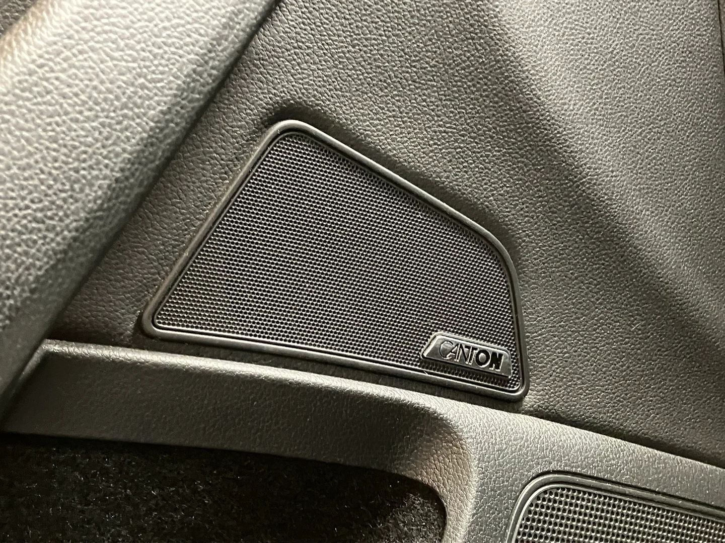 Car Image - xh0X1cJVC1wIfPbObPSBX