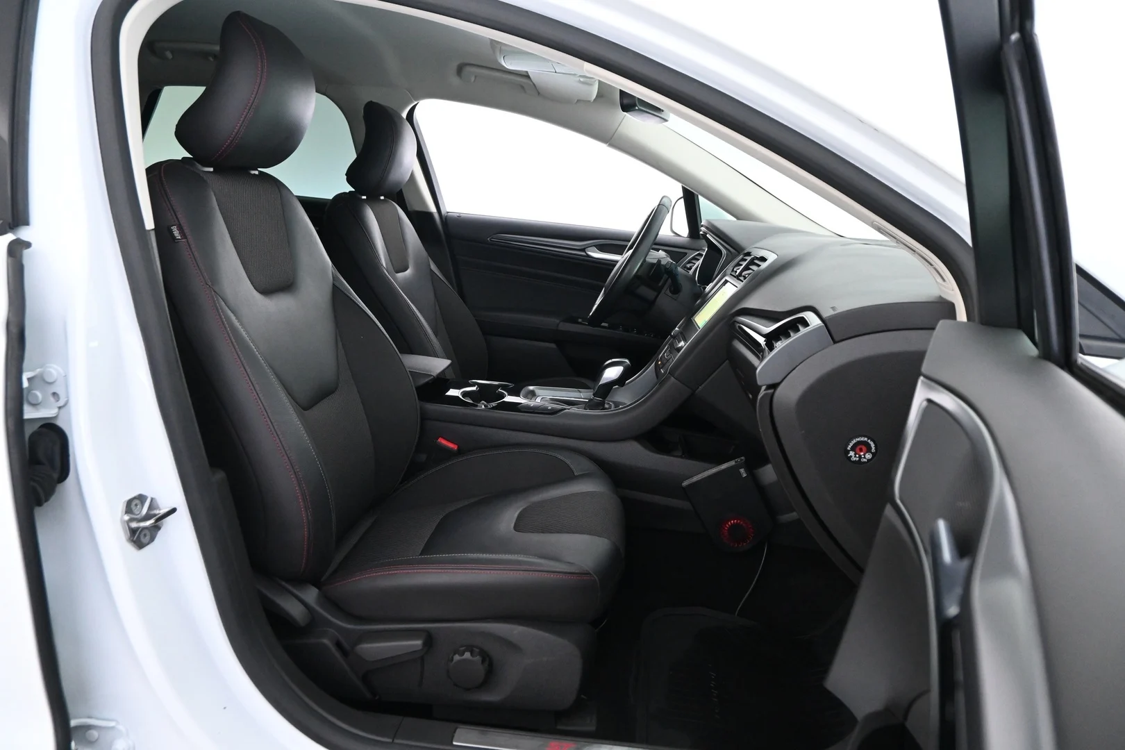 Car Image - ZmIA4vsmnzL9aIGvbjycO