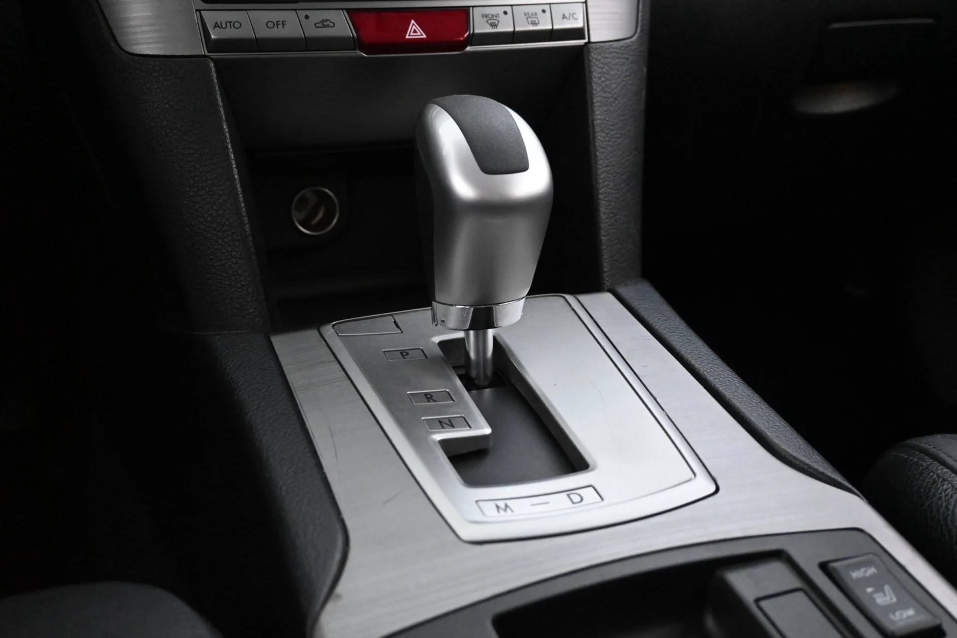 Car Image - 4Ar5bo45WnhzLRV4olH62W