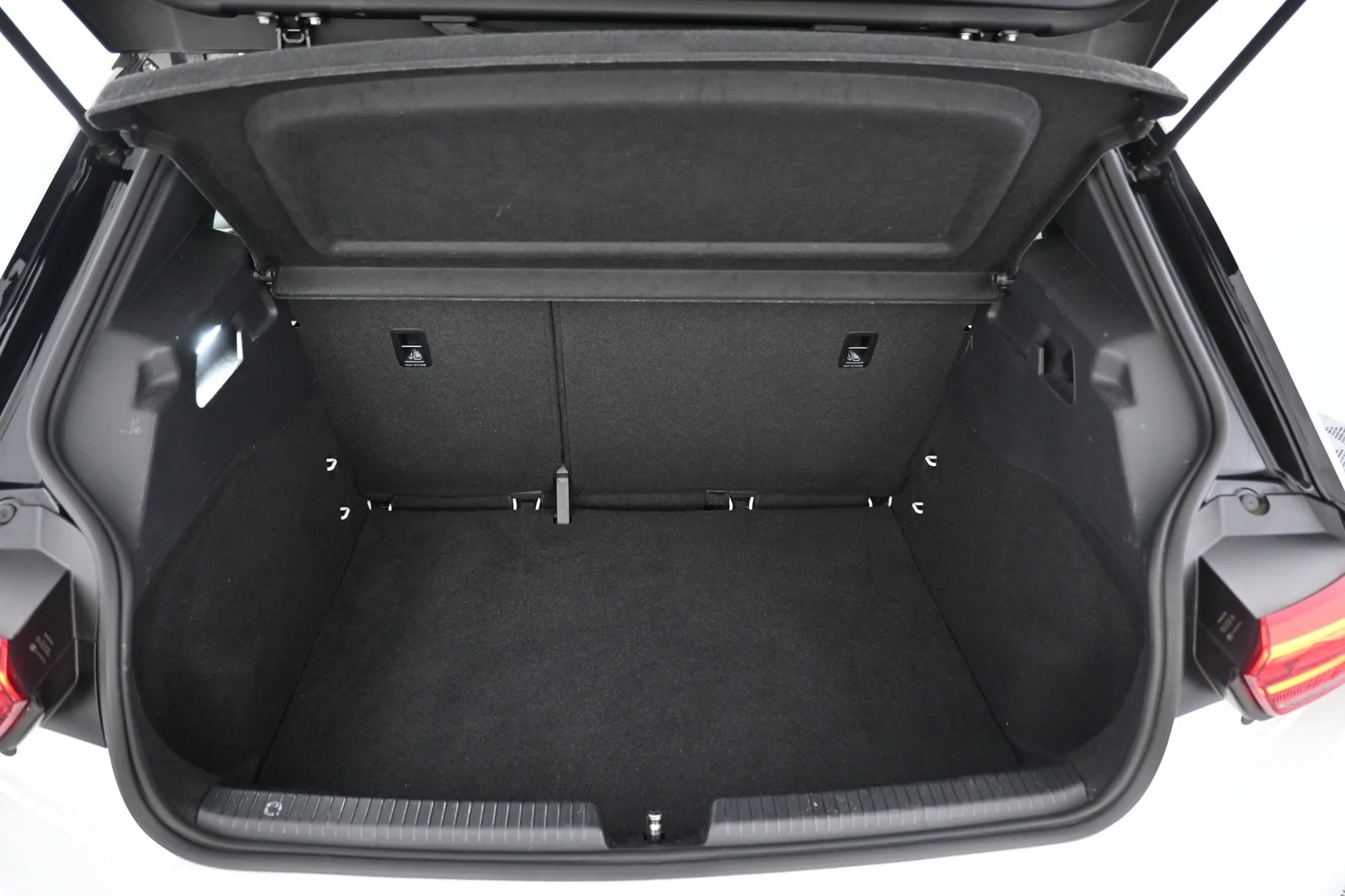 Car Image - 55PuaYq0CBsSQIQyPtsmzY