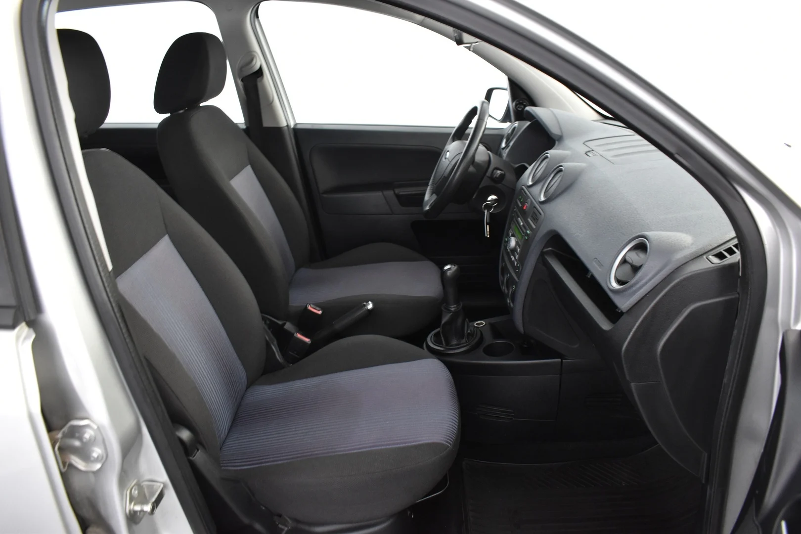Car Image - 67waEWfcnlXCHmmN4HwmSg