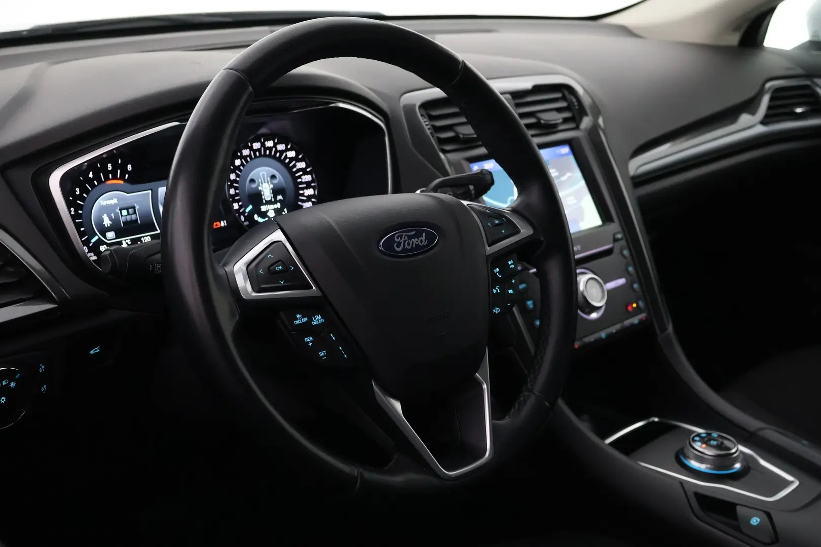 Car Image - 12Vx45mRcql4cX7dihjUG5