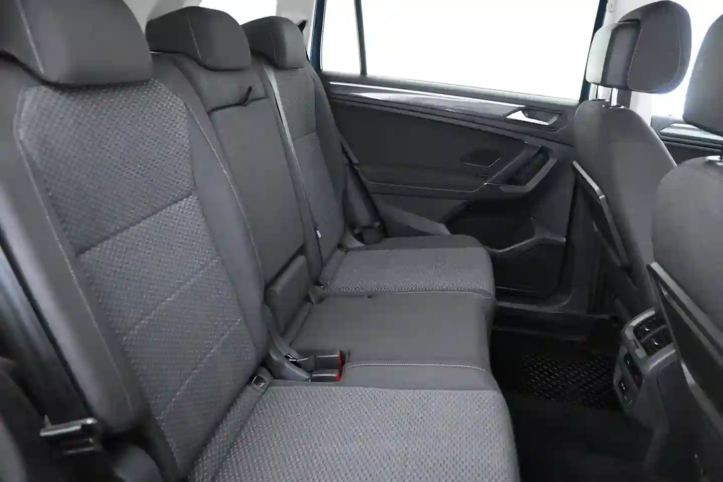 Car Image - wVU67ZzfgRVfJA9aUcTI5