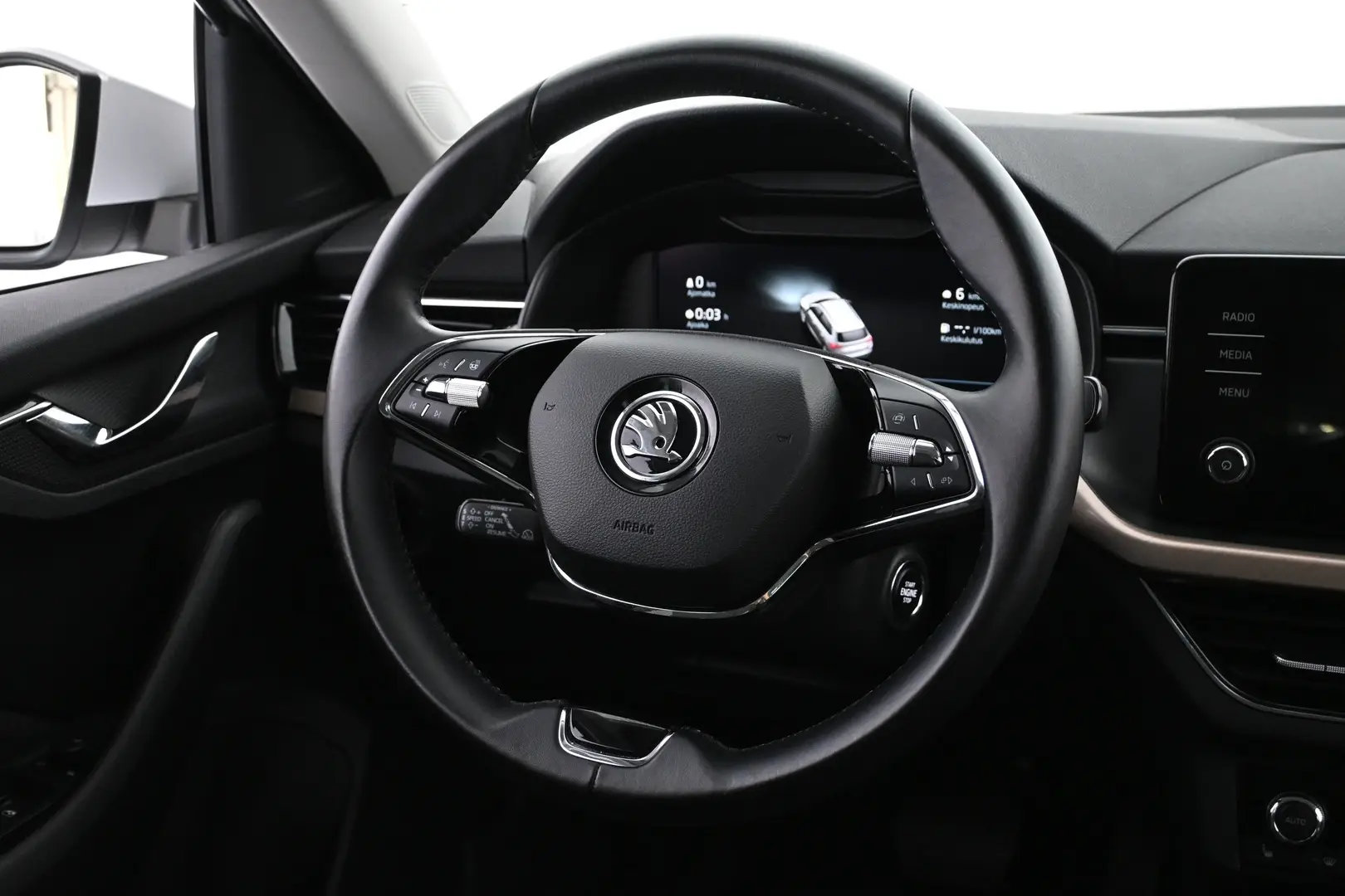 Car Image - 6XALRK9QNwwQRCgyroRArc