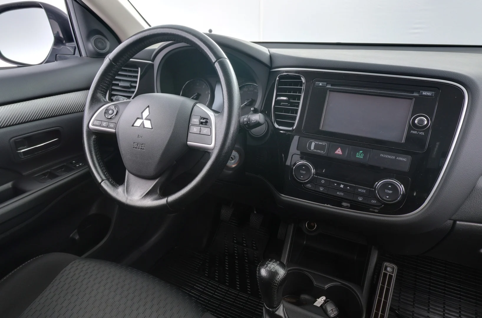 Car Image - 41tLdDG69seoOsm4fNjPV1