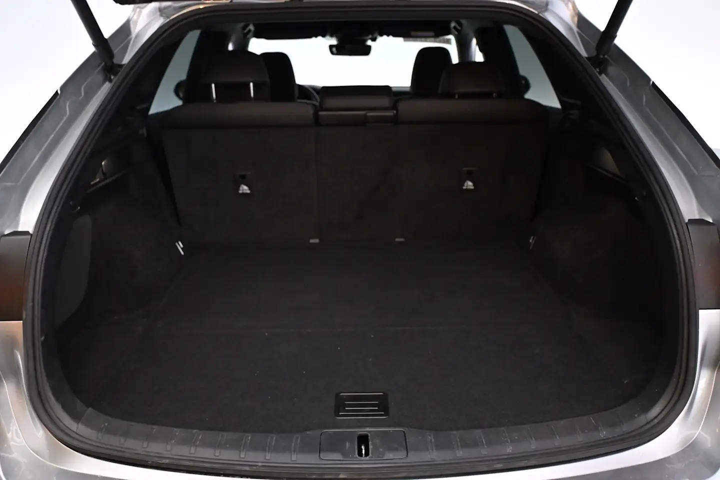 Car Image - 6PXbAVZhhkxHGSwseAvuU