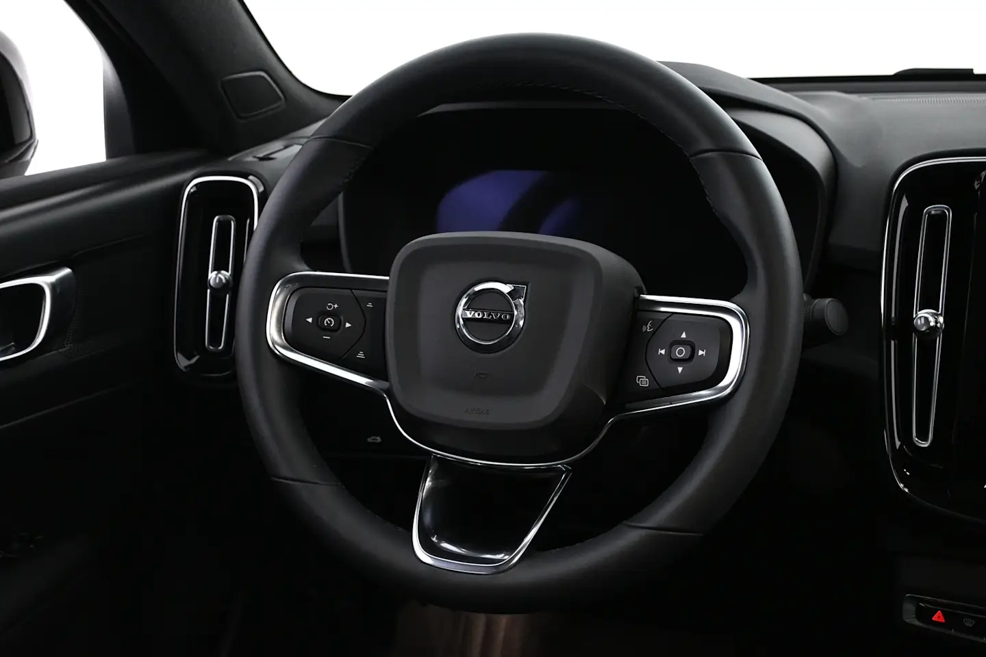 Car Image - 1dgYnHgb5gy42tujaUPzX6