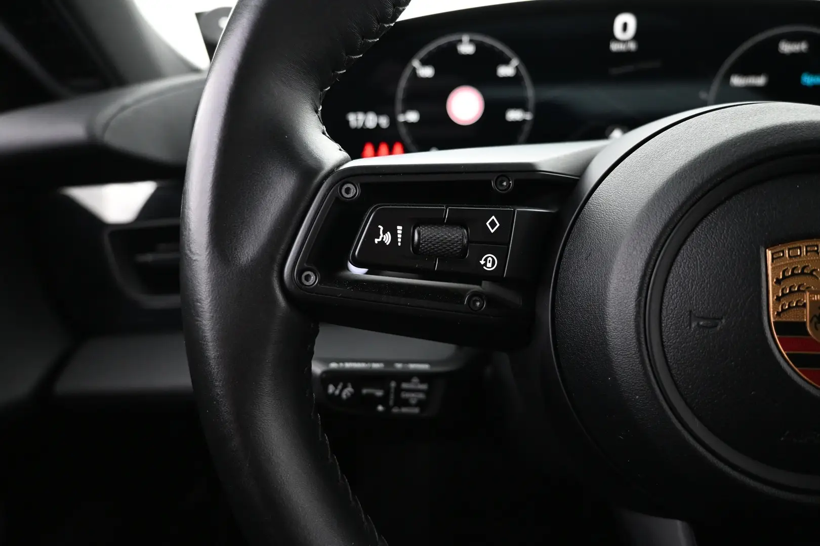Car Image - 5P6pPpP8TvHTZp5pgV672S