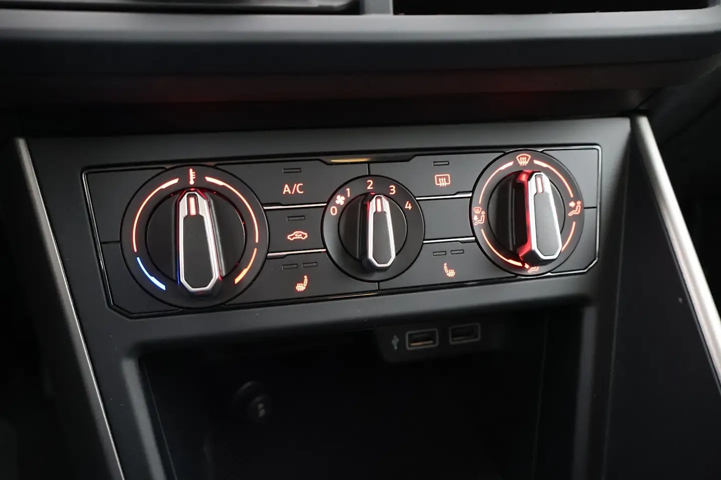 Car Image - 1EUiS1oSLci3zm5mCuSetX