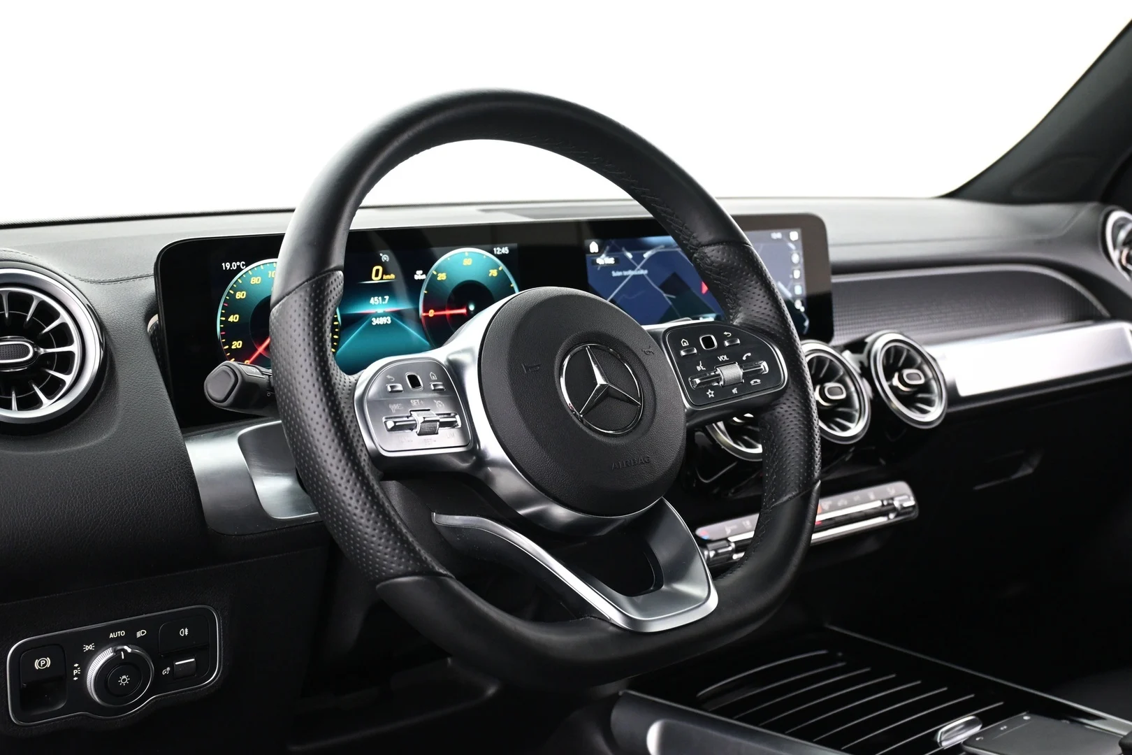 Car Image - 9I3GYOr4hwoImf6kd6yzJ