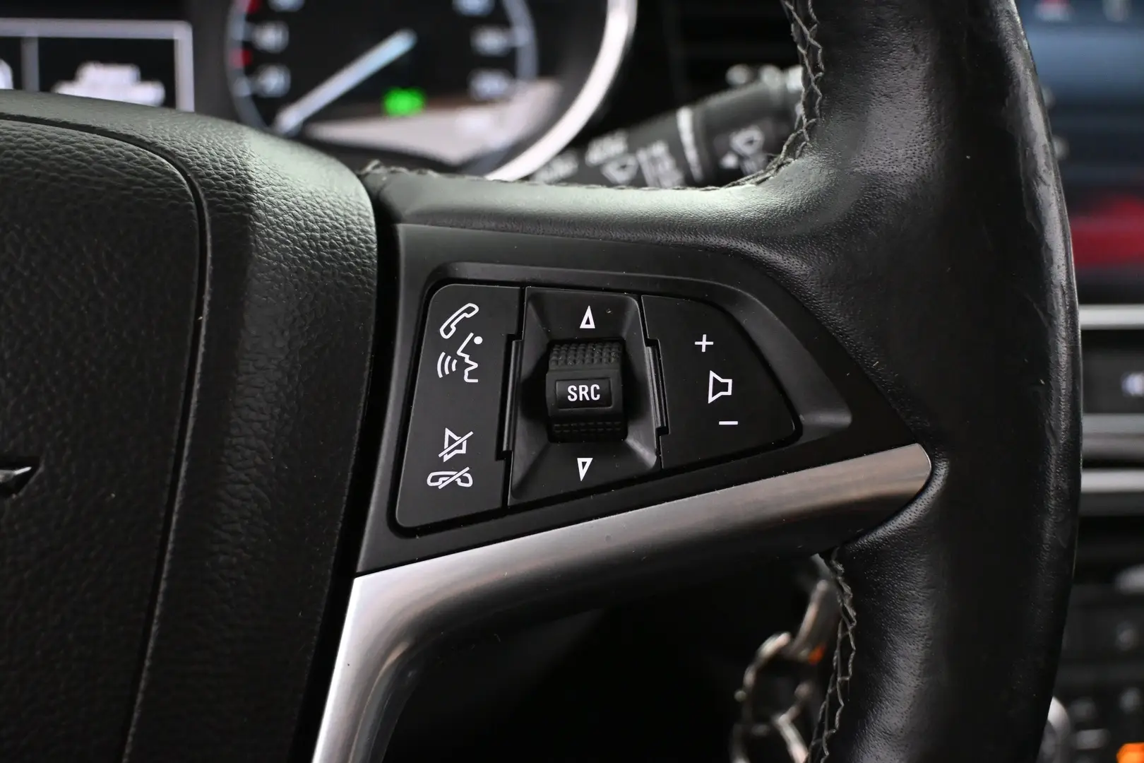 Car Image - 5cGMc152mDRSfGwpH5drmc