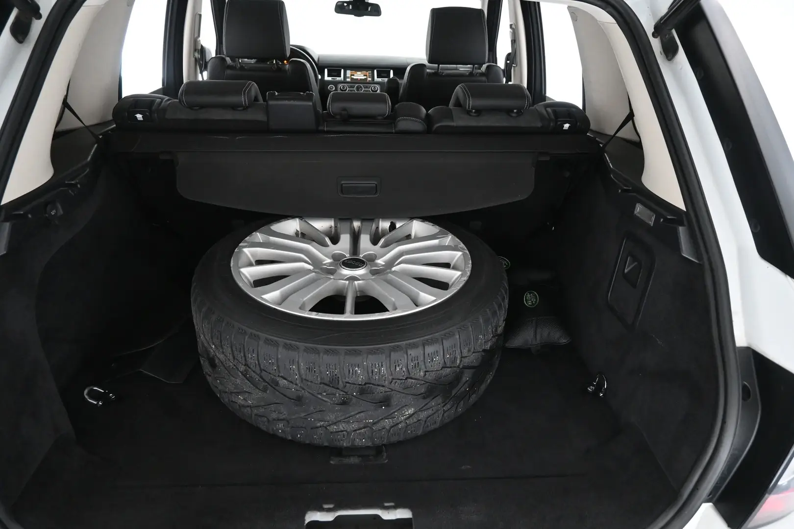 Car Image - 2YXGgZp4PONcliVkRJ4Sc3