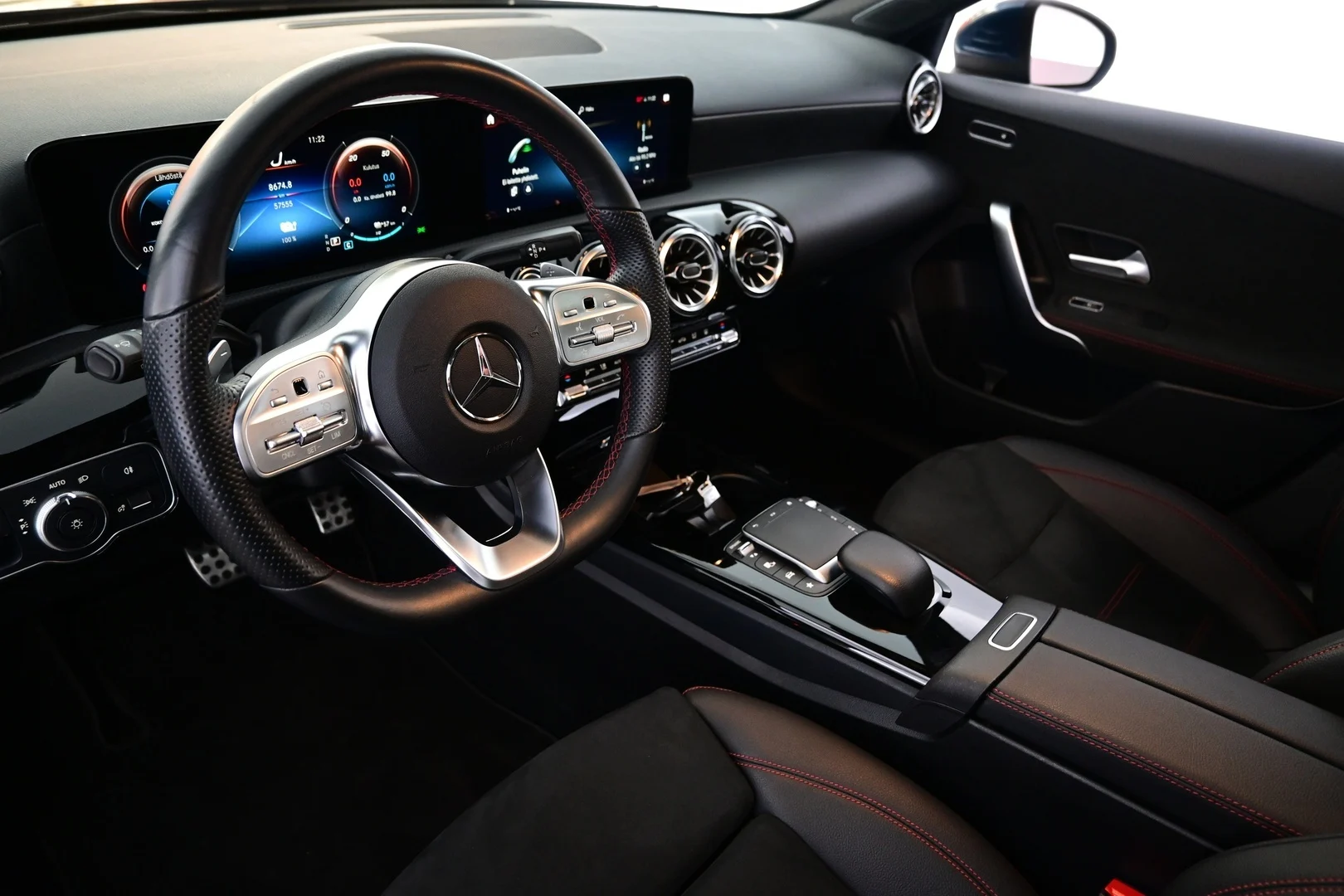 Car Image - 2b4rnY3FfOve3xMXLmhRTY
