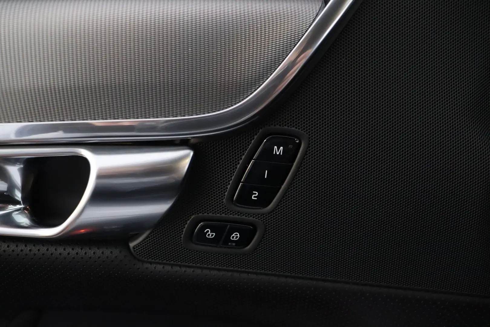 Car Image - L5DftsEN3ssgYaSINGHPI