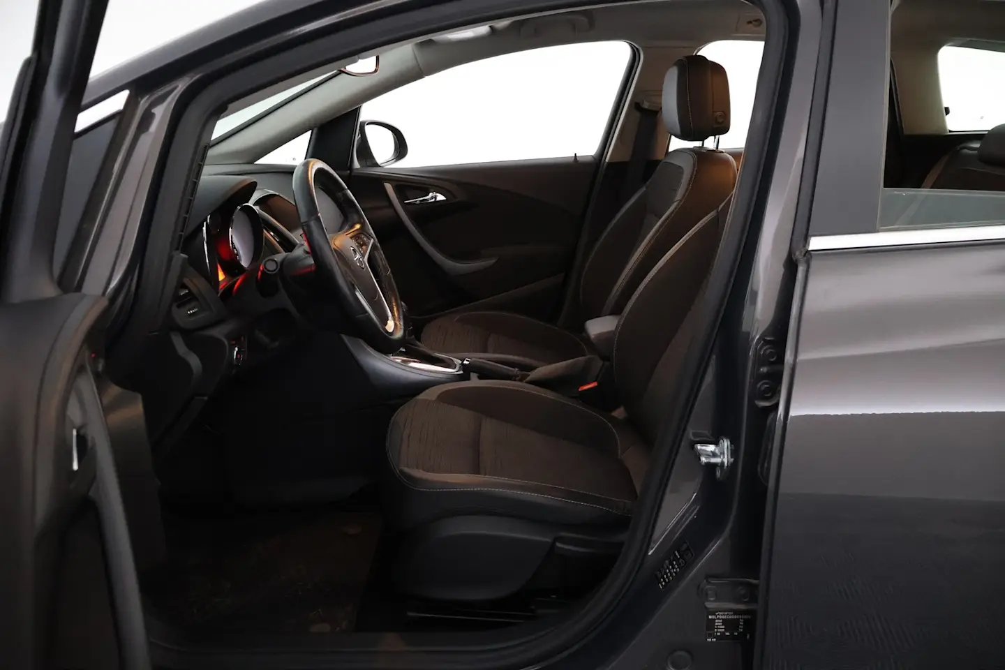 Car Image - Gtn3DDUUklp9sUbFPxS6Z