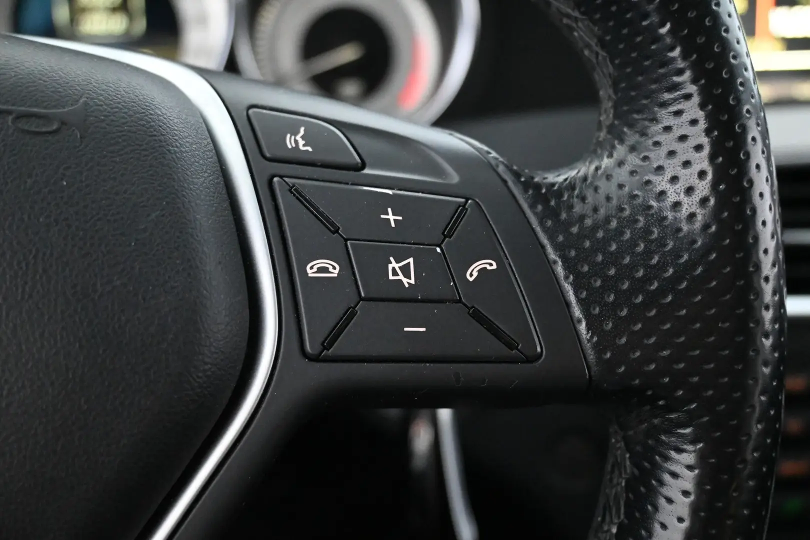 Car Image - 4J4ic9ndNA8BPlkPSetw9P
