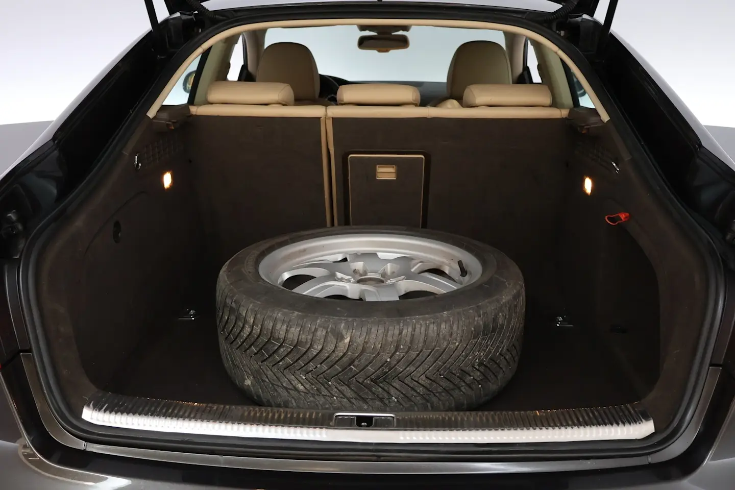 Car Image - 2zsXuFjntAPJNc2AmpUIWY