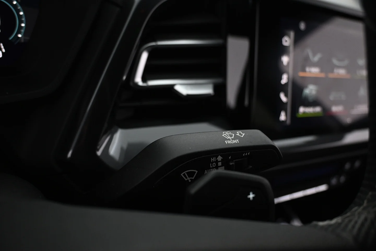 Car Image - 4f6lcNLgF0QAo1QeT6K9f1