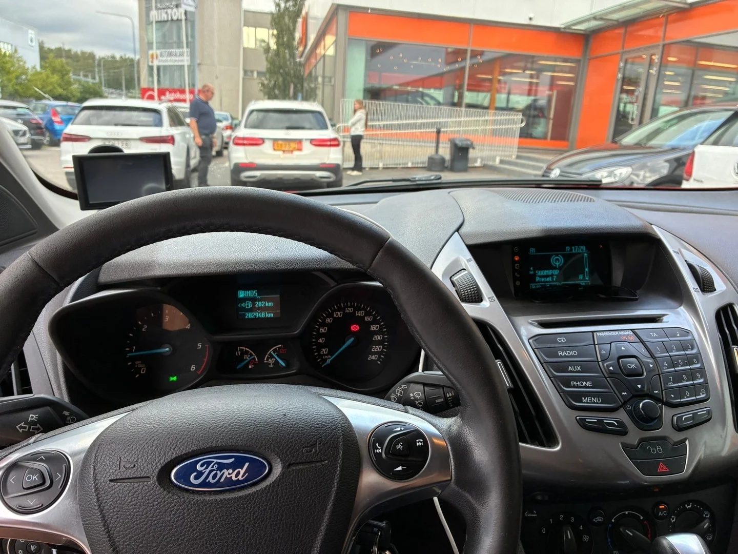 Car Image - bJVRiL4dlvUg3sm0Oyk5k