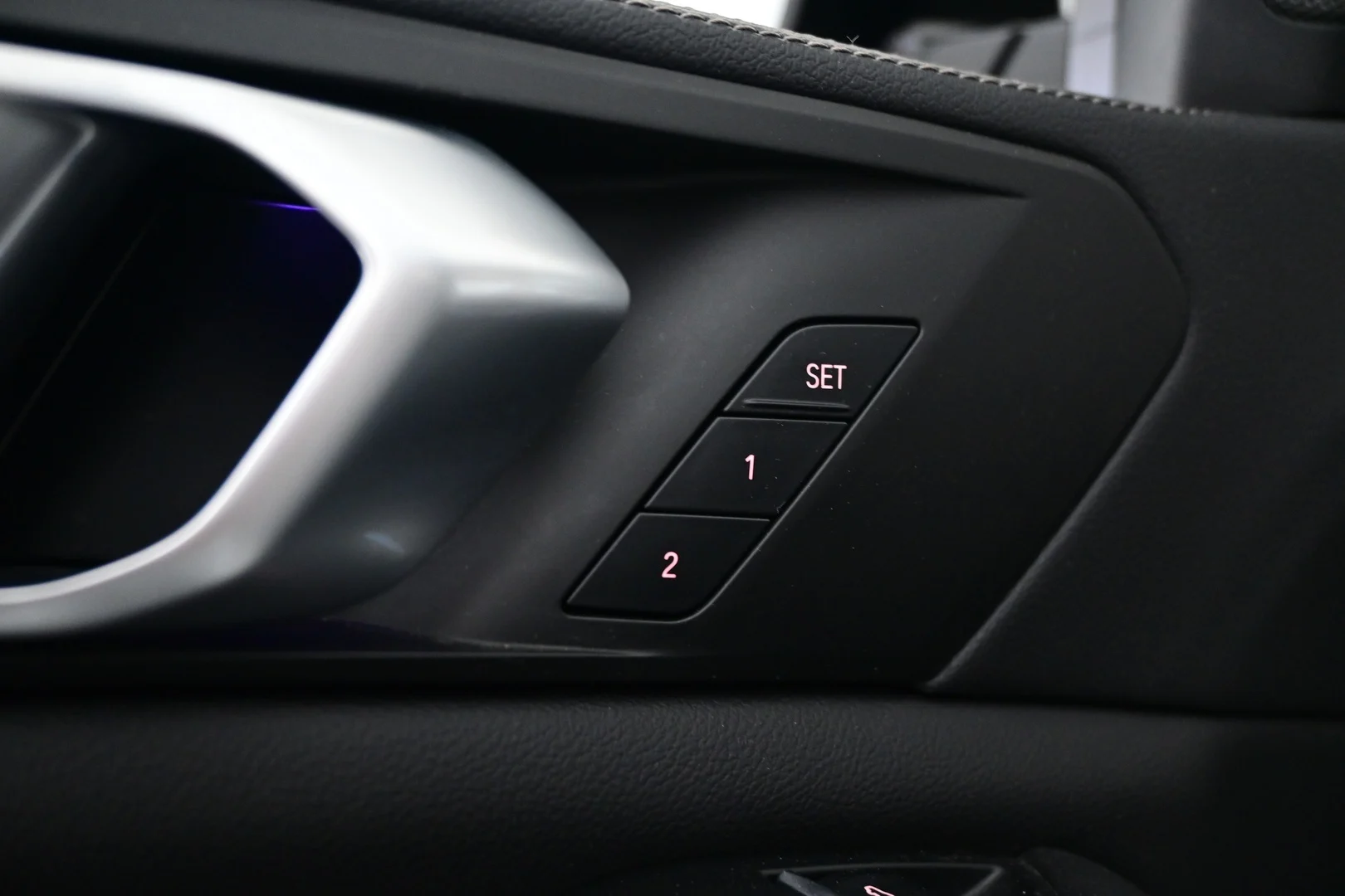 Car Image - HOMrbvUO5qV8kCXcWz31e