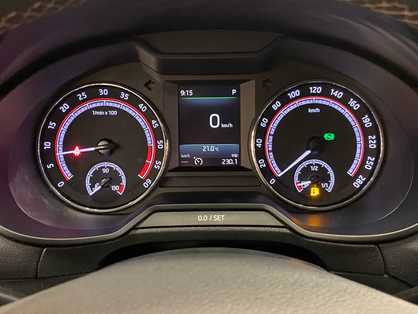 Car Image - 2Vcn7TZ0TAllvBqqhYgZ32
