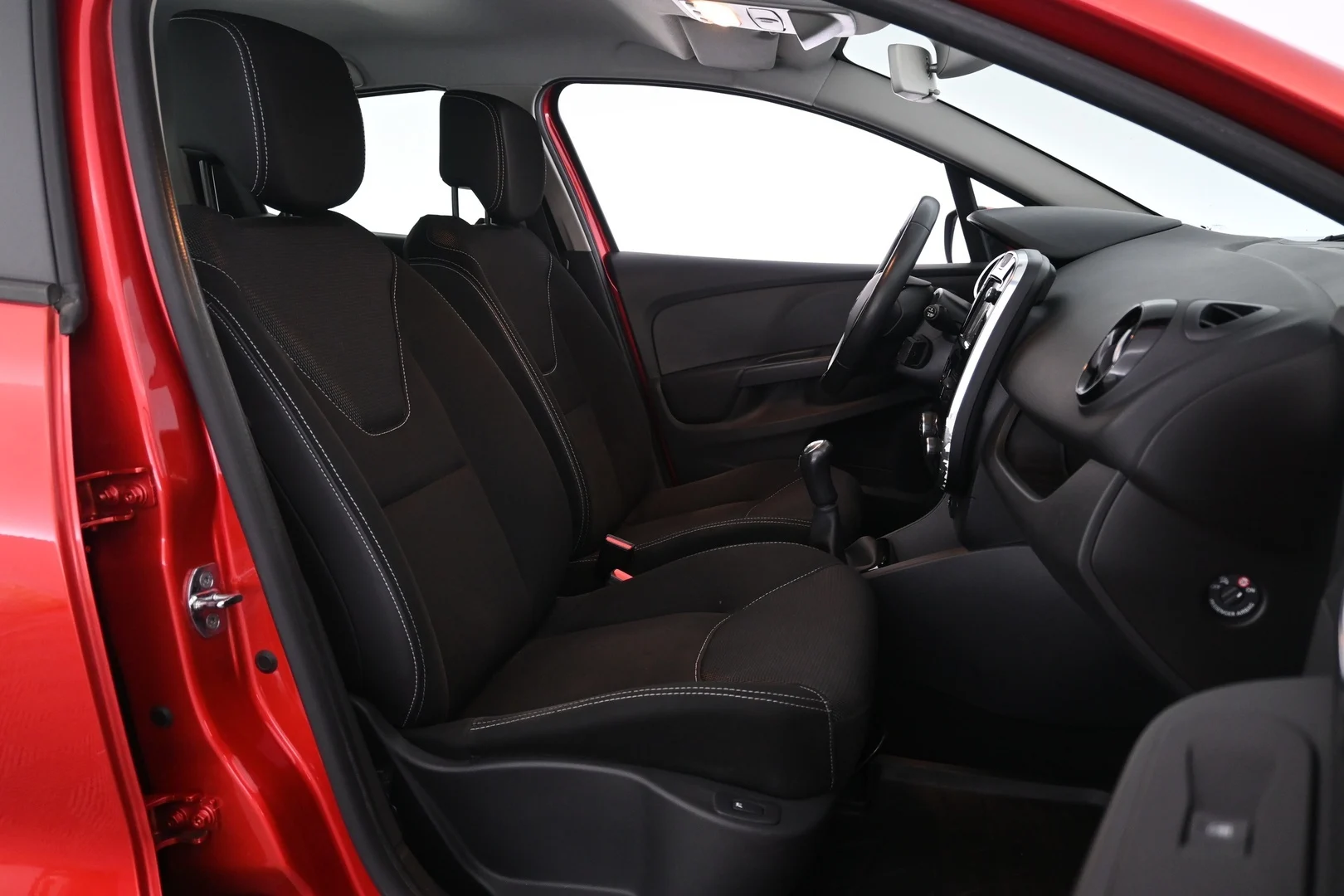 Car Image - 329kYn9MKd25m6SXagusnl