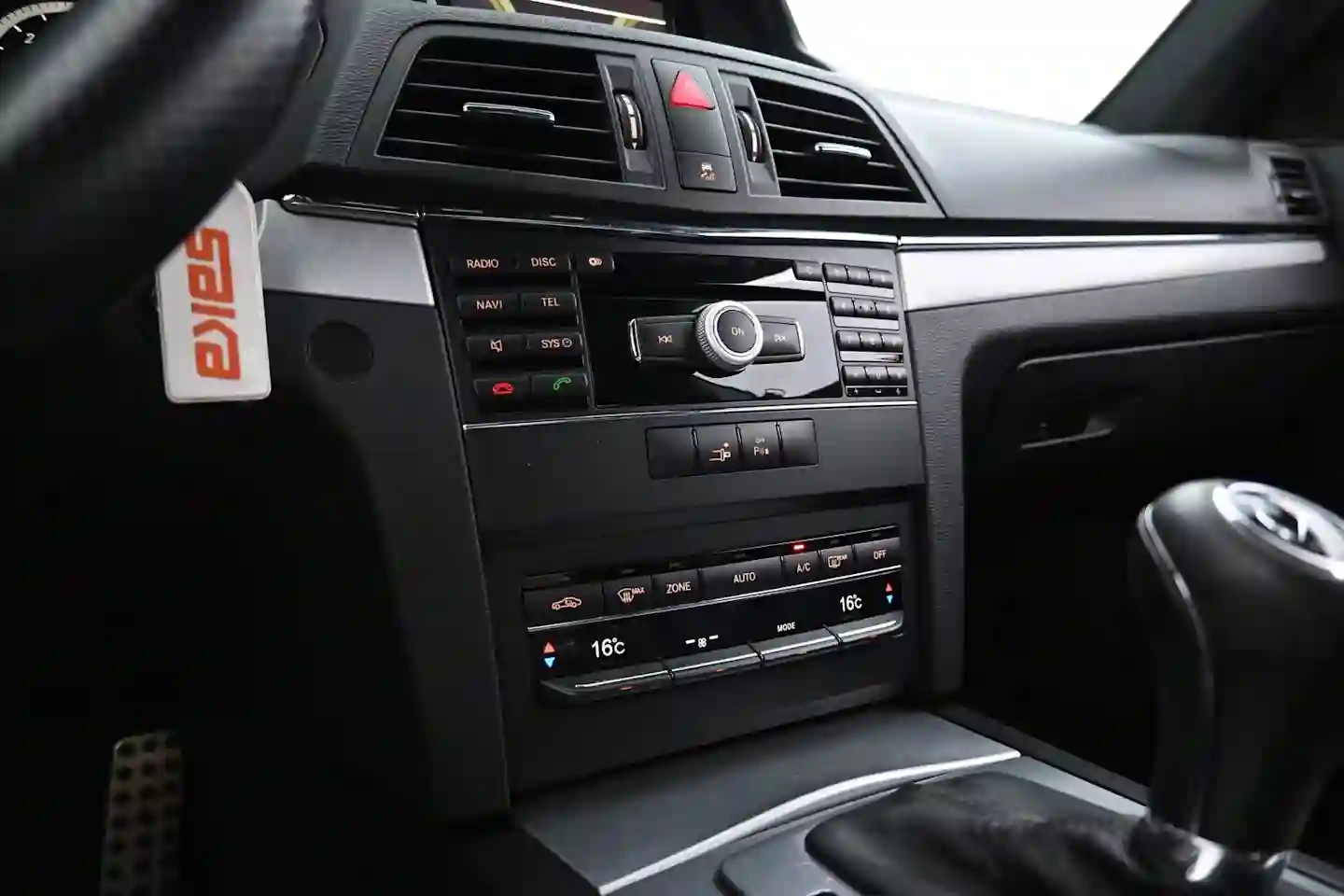 Car Image - eOtrXOnbG3N40wfuXa4ur