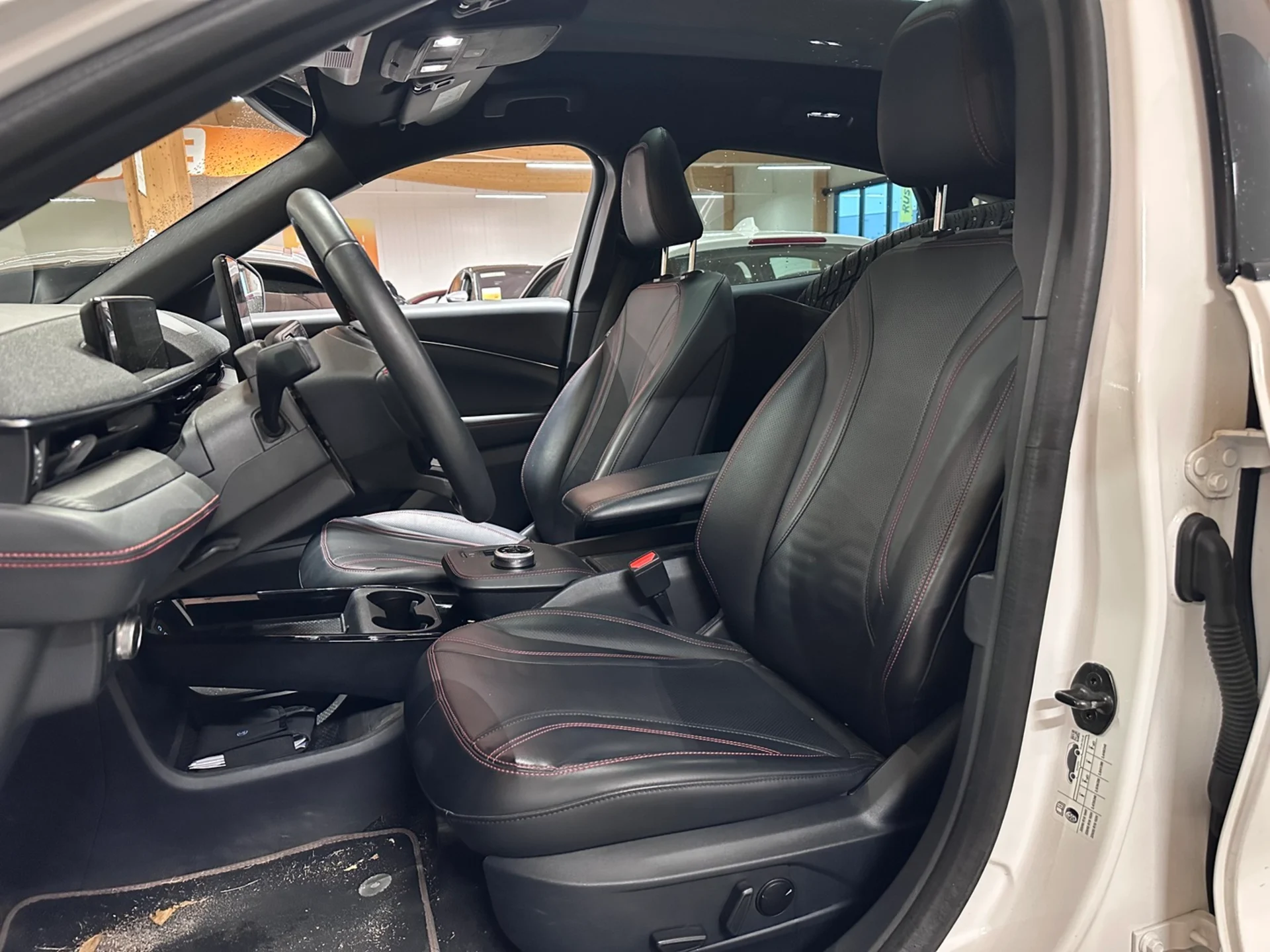 Car Image - 1phjQk5Q2Z4nsRfi5YADt6
