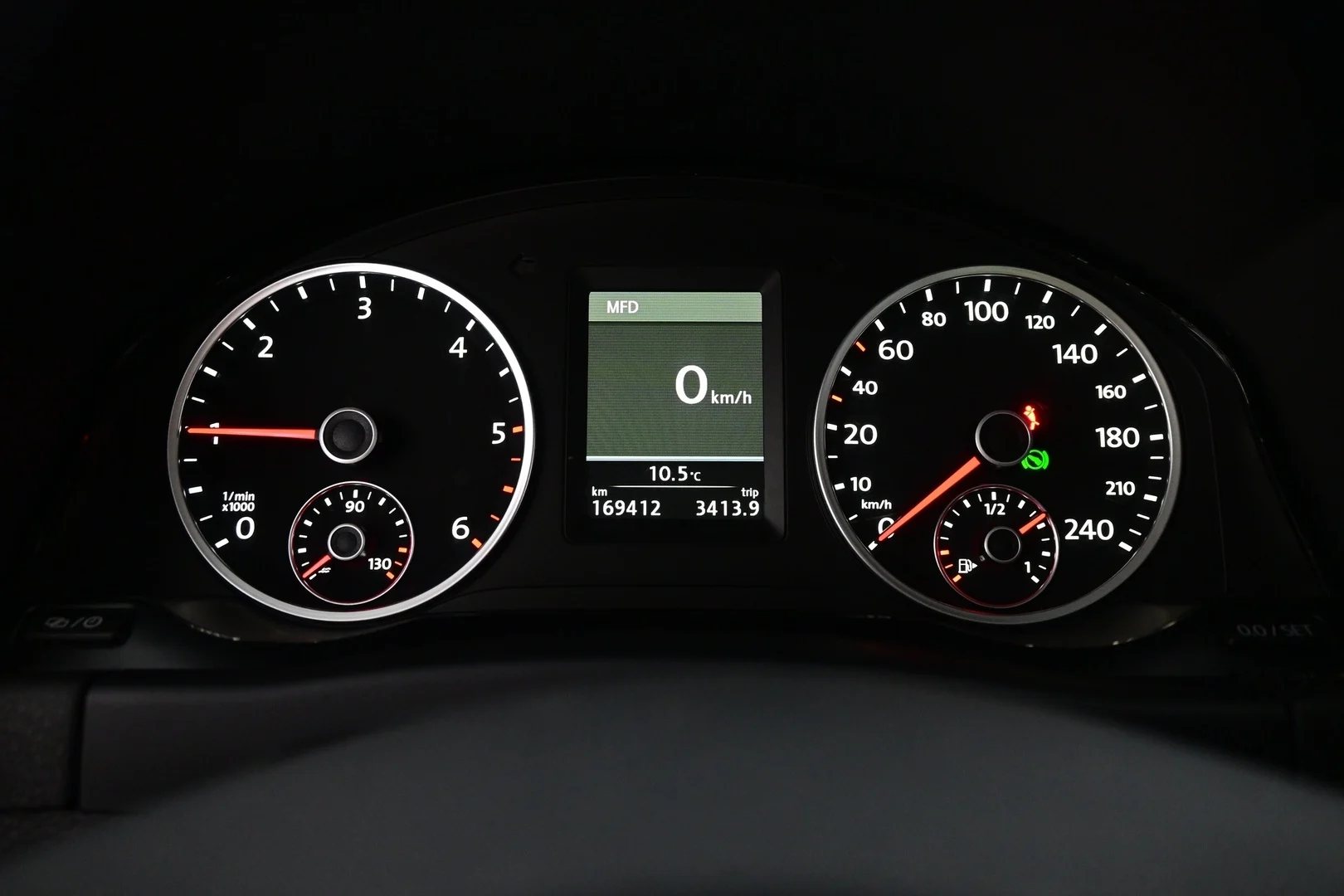 Car Image - Y6PVhPx4tZ4diMNYaqIQo