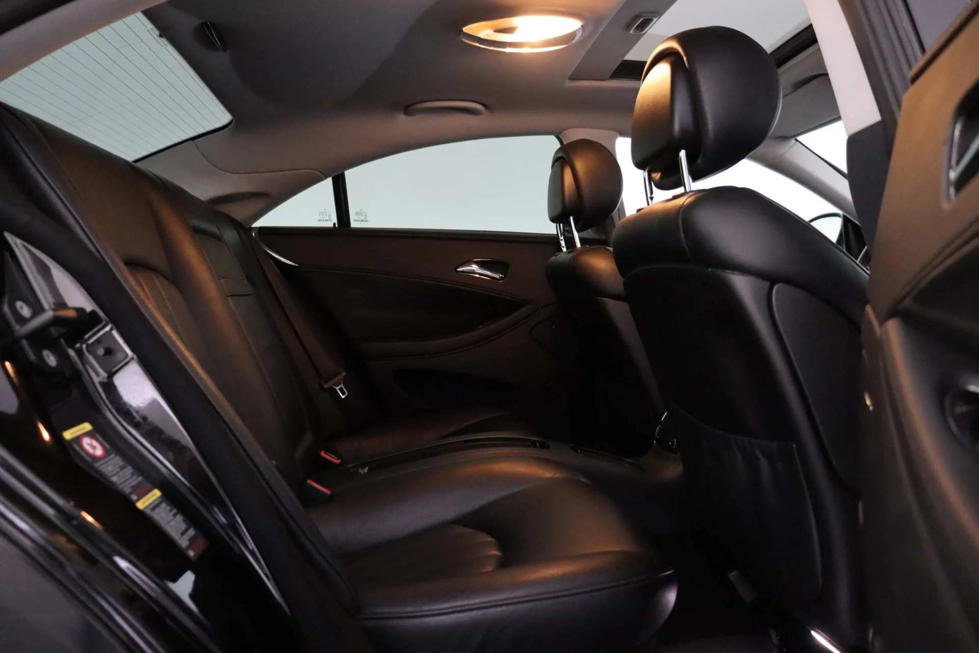 Car Image - 2K2PFJF0axmdAznzsYCeh0