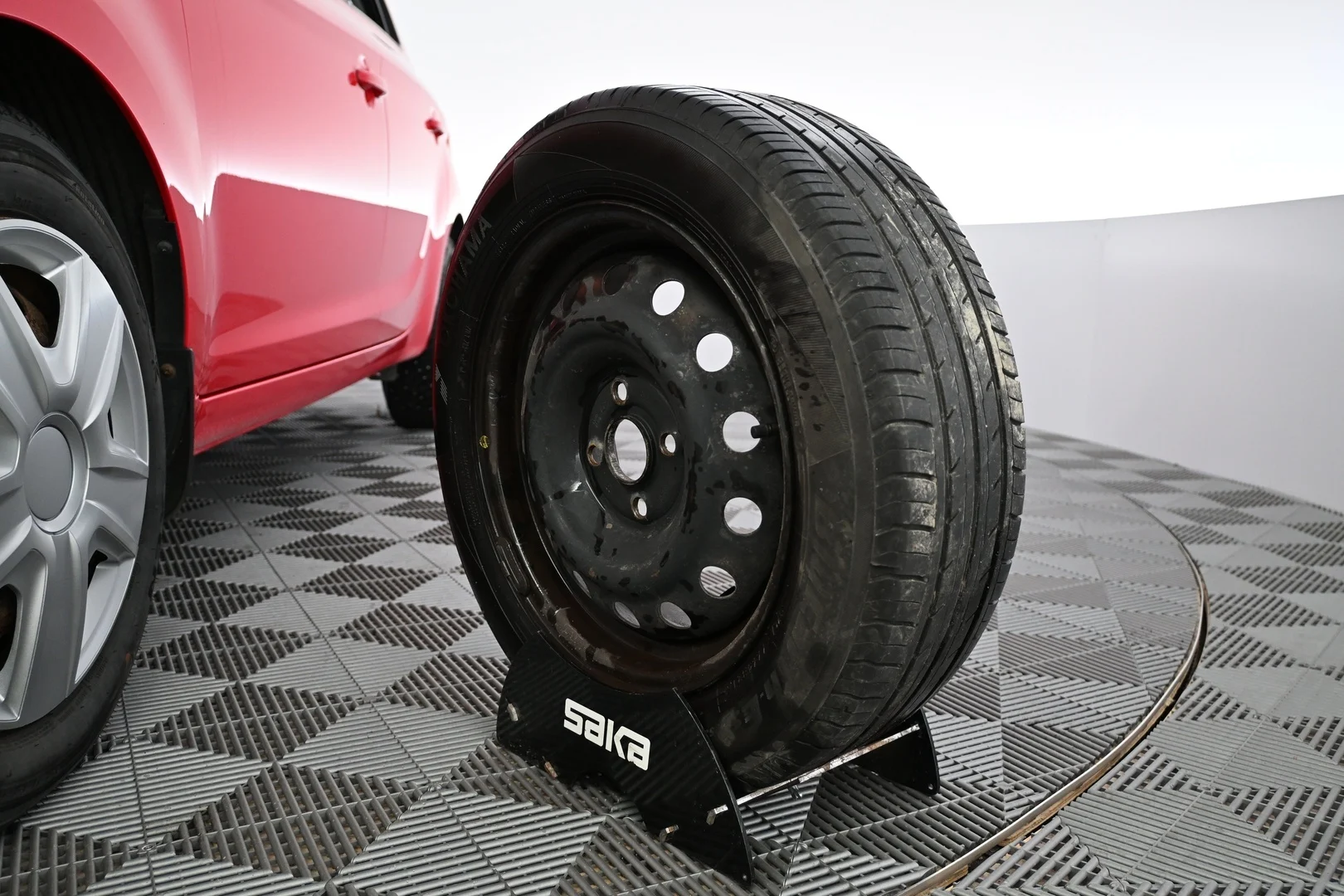 Car Image - 6MhAudfKfJvu0YsDvw4Kwy